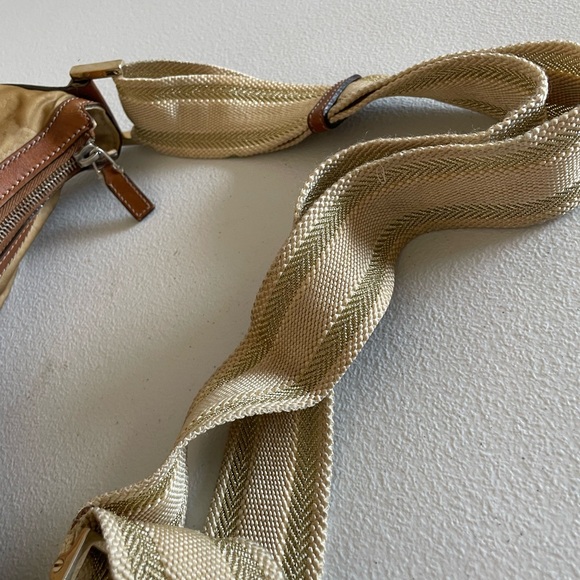 Gucci nylon crossbody bag - Picture 6 of 9